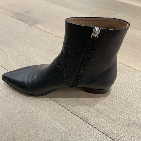 Alumnae black leather booties. Worn once indoors - Picture 3 of 5